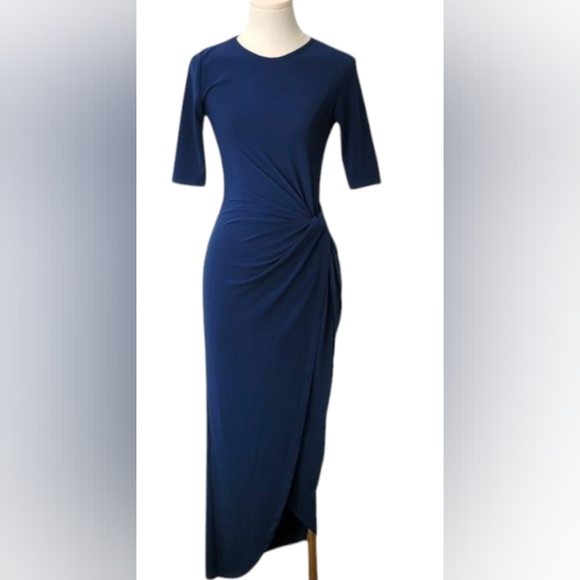 WAL G Dresses & Skirts - ✨️NWT✨️ WAL-G - Small Elegant Blue Midi Dress
